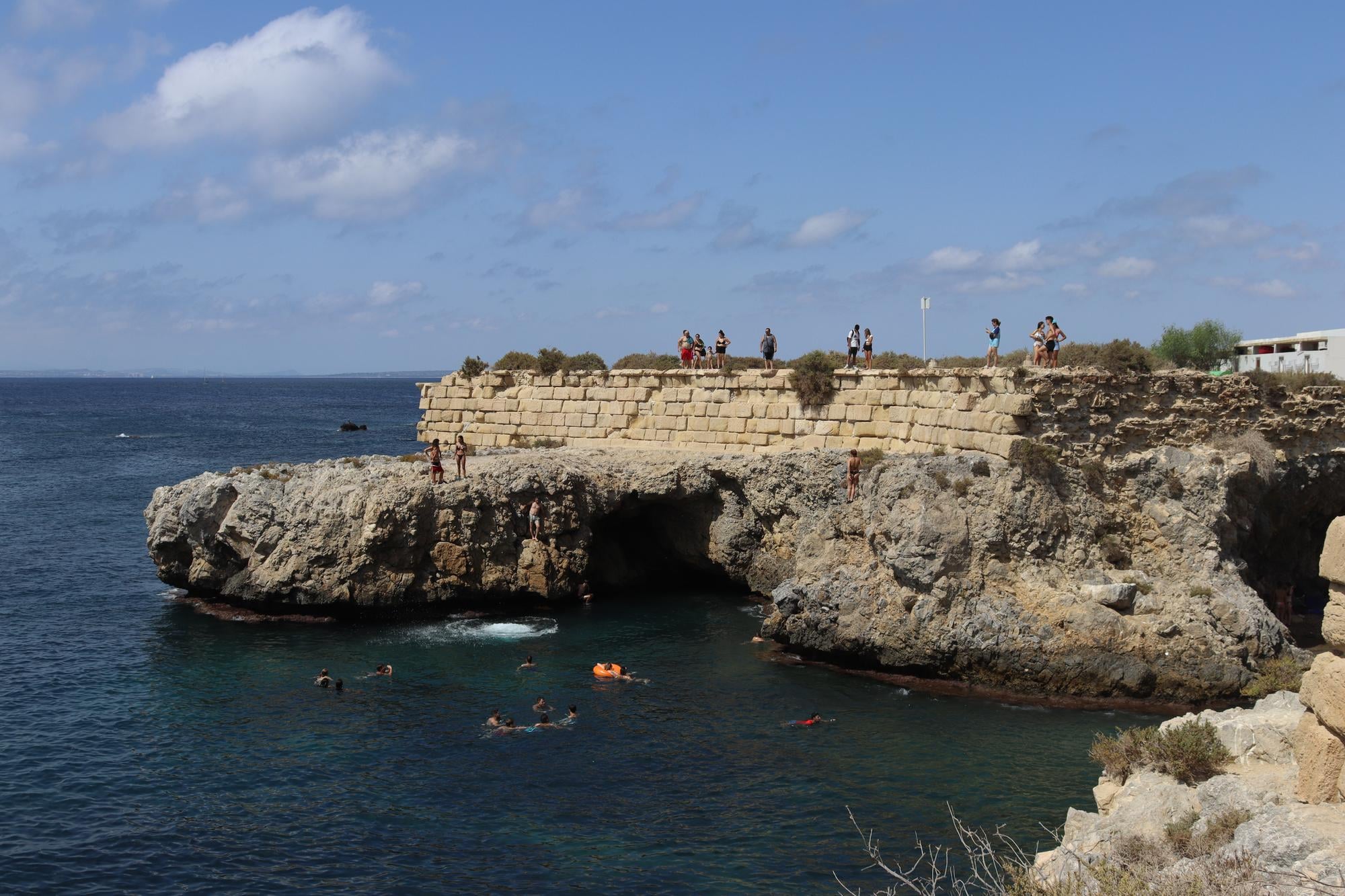 sitio de tabarca para hacer snorkel