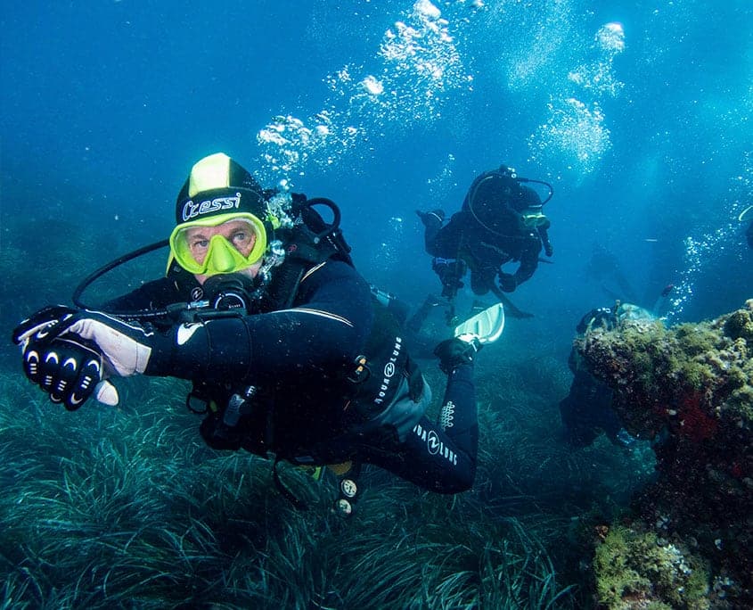 instructor de buceo