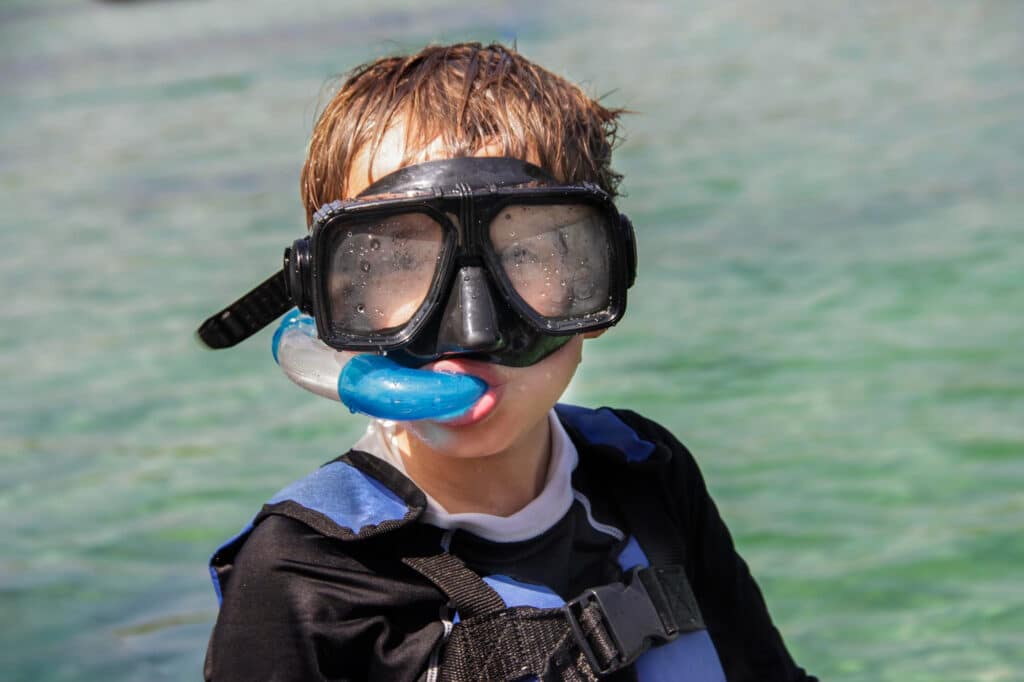 hacer bautismo de buceo para niños en alicante en verano